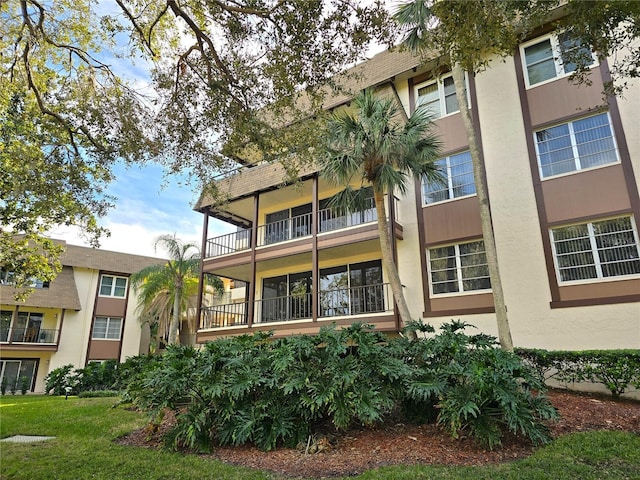 view of building exterior