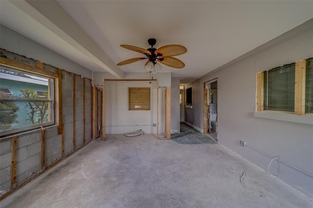 unfurnished room featuring ceiling fan