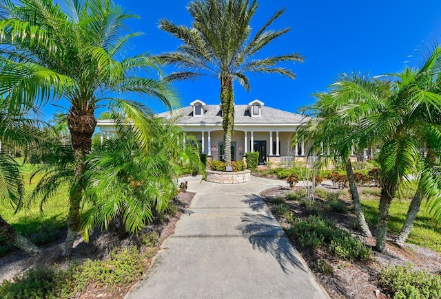 view of front of property with covered porch