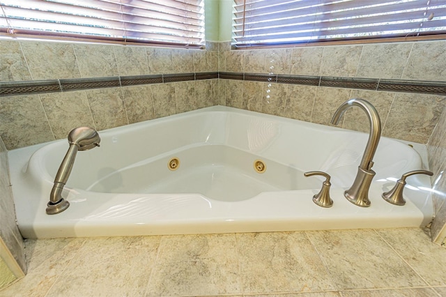 bathroom featuring a bathtub