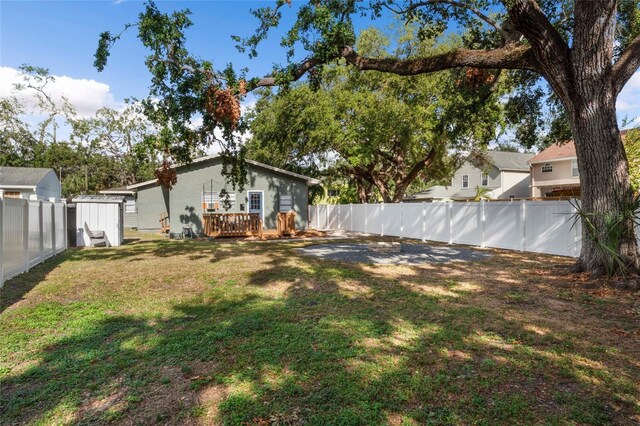 2706 W Tyson Ave, Tampa, FL 33611 - photo 32