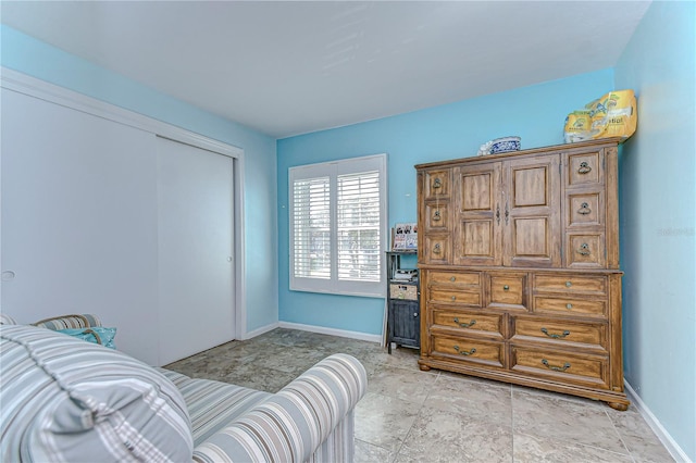 bedroom featuring a closet