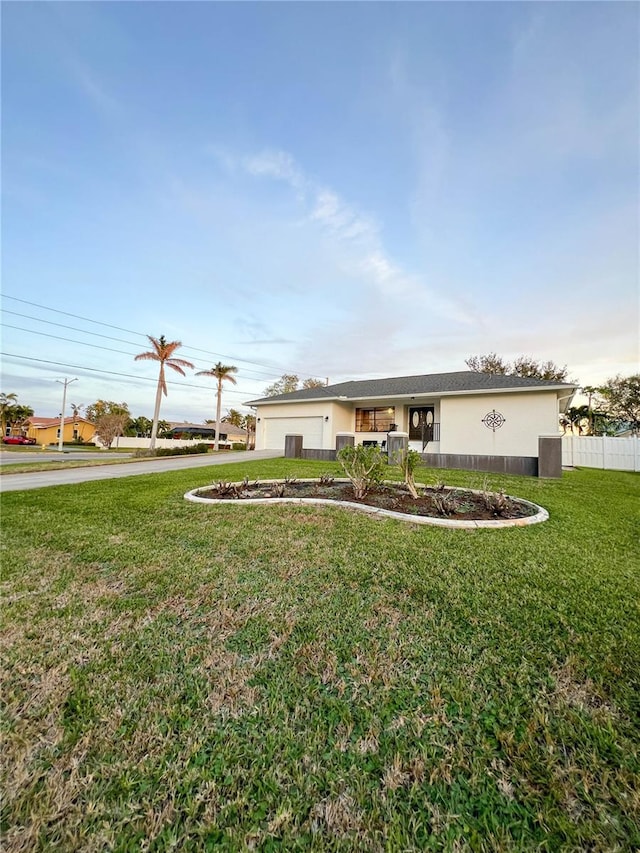 view of front of property with a front yard