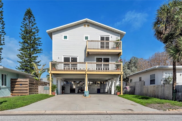 view of front of house featuring a carport