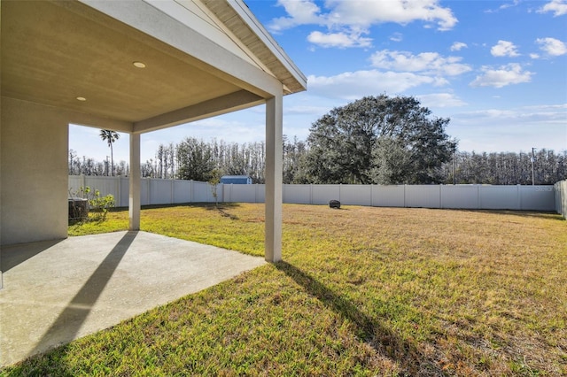 view of yard with a patio area