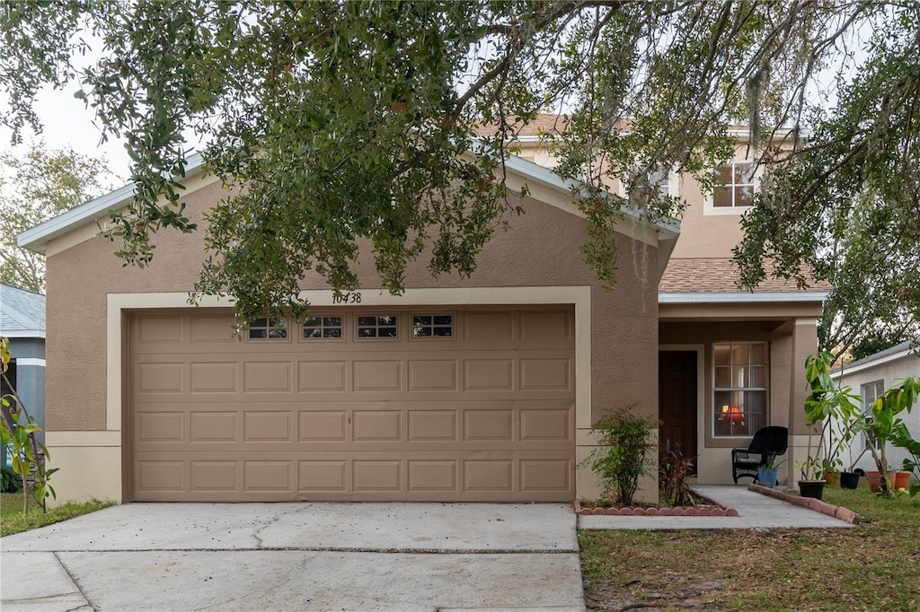 view of front facade featuring a garage