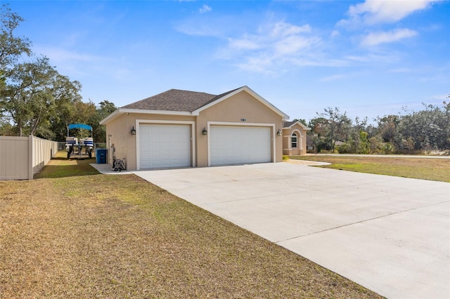 view of front of home with a front lawn