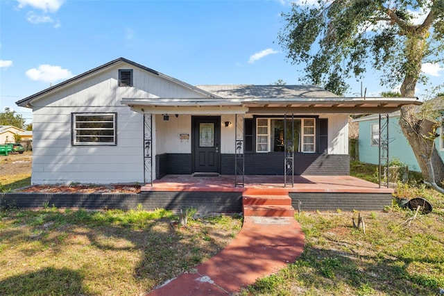 bungalow-style house with covered porch