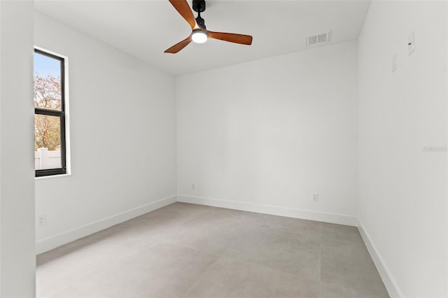 unfurnished room featuring ceiling fan