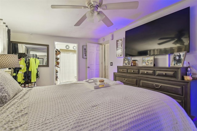 bedroom with ceiling fan