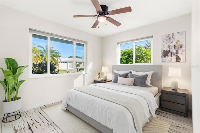 bedroom with ceiling fan