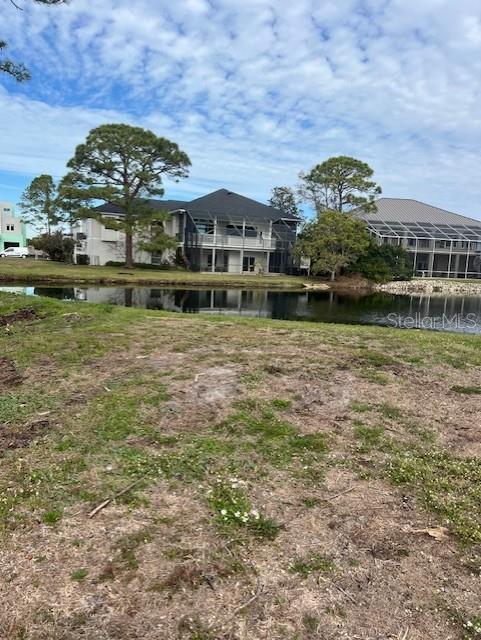 Listing photo 2 for Harbour Watch Cir, Tarpon Springs FL 34689