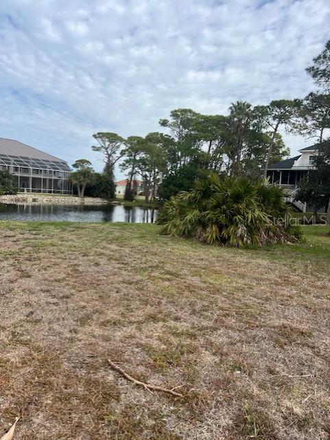 Listing photo 3 for Harbour Watch Cir, Tarpon Springs FL 34689