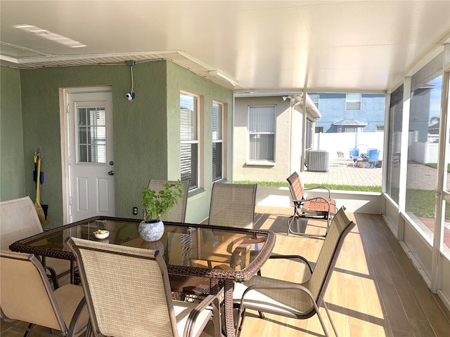 view of sunroom / solarium