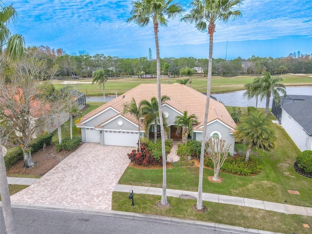 12113 Marblehead Dr, Tampa, FL 33626 - aerial view of property and surrounding area with a large body of water, a tree filled landscape, and a golf club