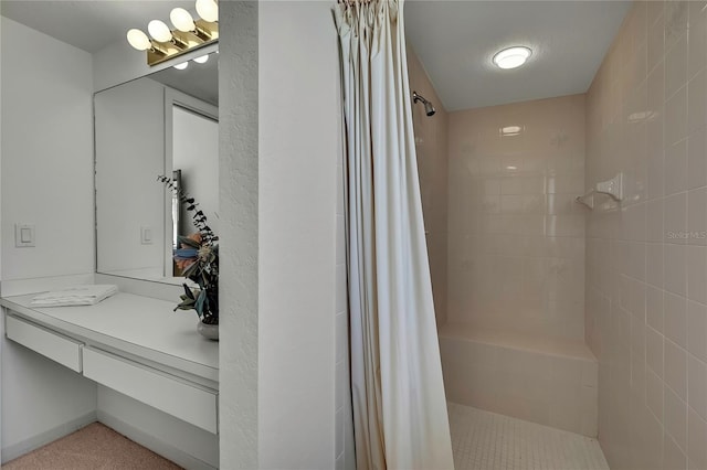 10412 Ireland St, Spring Hill, FL 34608 - full bath with vanity and tiled shower
