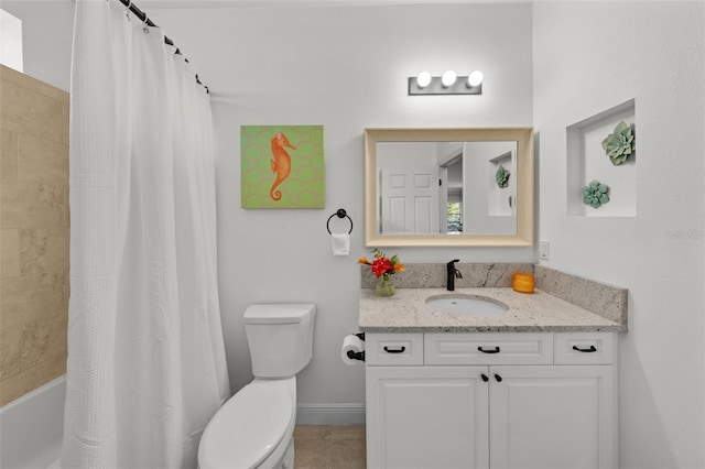 full bathroom featuring shower / bathtub combination with curtain, vanity, and toilet