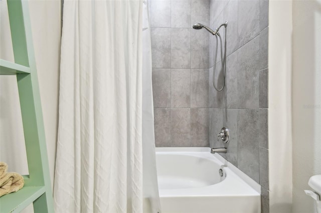 full bath with shower / bath combo with shower curtain