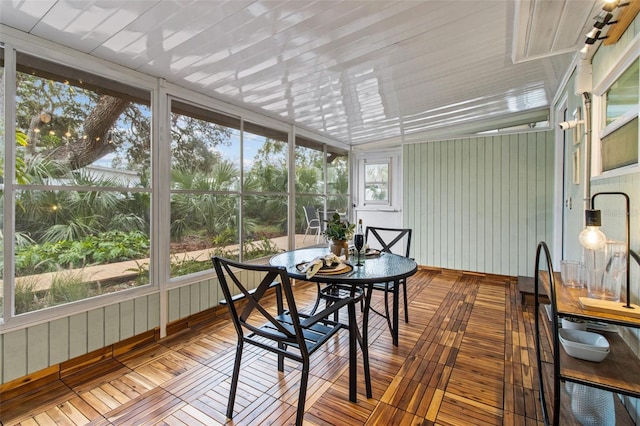 view of sunroom / solarium