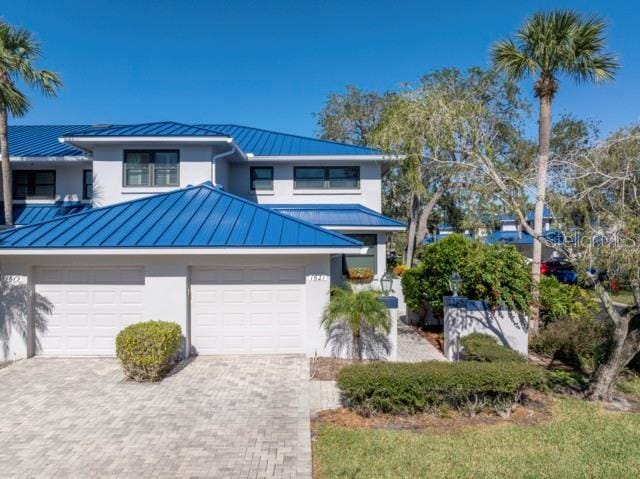 1621 Watermark Cir NE Unit 1621, Saint Petersburg, FL 33702 - photo 4