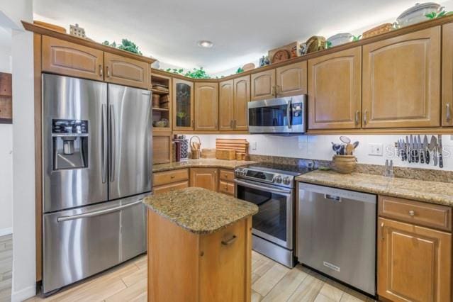 1621 Watermark Cir NE Unit 1621, Saint Petersburg, FL 33702 - photo 13