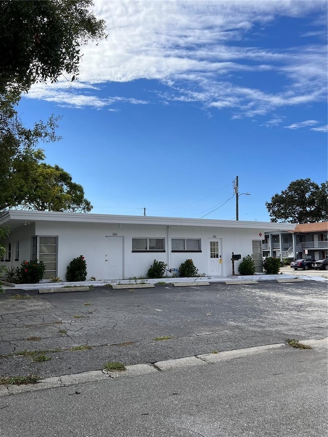 612 S Lincoln Ave, Clearwater, FL 33756 - photo 1