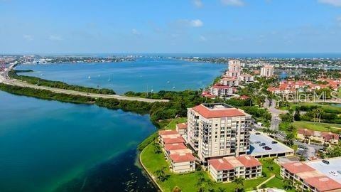 bird's eye view featuring a water view