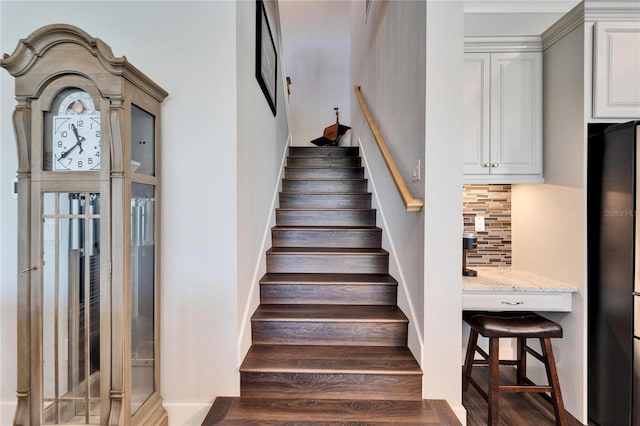 1308 Alhambra Dr, Apollo Beach, FL 33572 - view of staircase