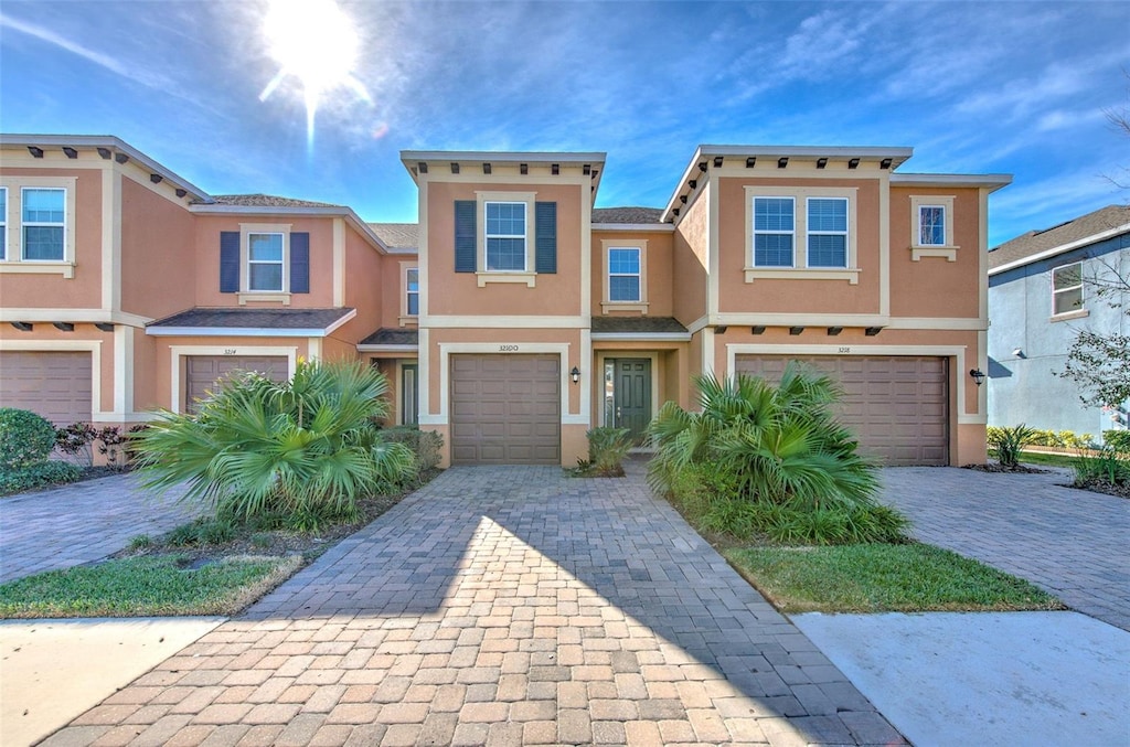 view of front of property featuring a garage