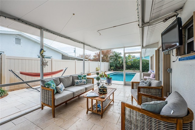 sunroom with lofted ceiling