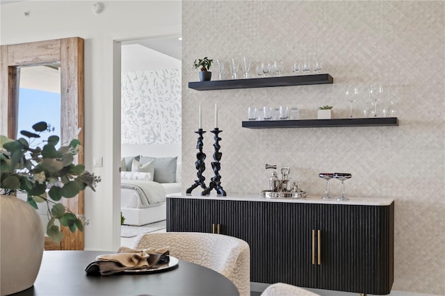 301 1st St S Unit 1002, Saint Petersburg, FL 33701 - interior space with wet bar