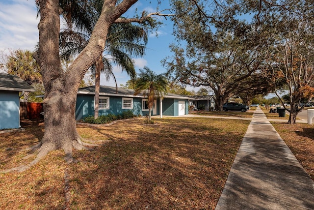 view of front of property