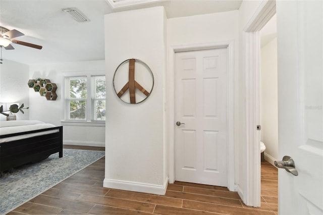 bedroom featuring ceiling fan