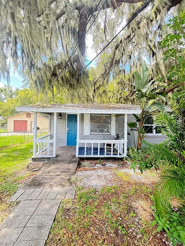 view of front facade with a porch