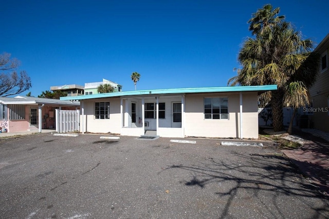 view of front of house