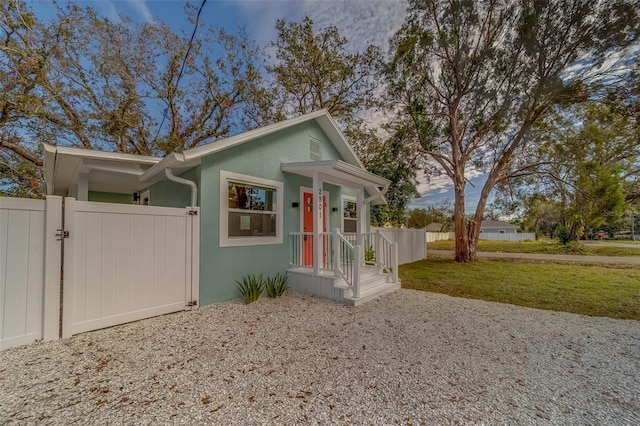 view of front of home with a front yard