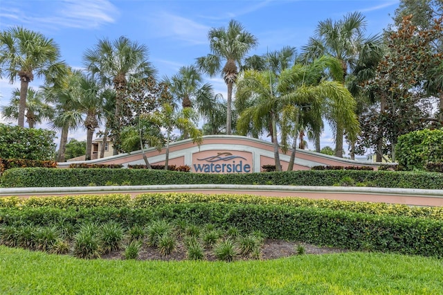 view of community / neighborhood sign