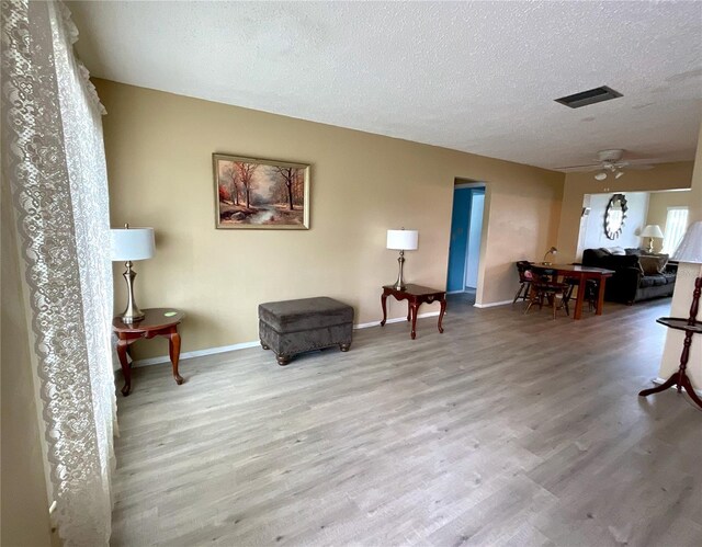 3425 96th Ter N Unit 4, Pinellas Park, FL 33782 - photo 3