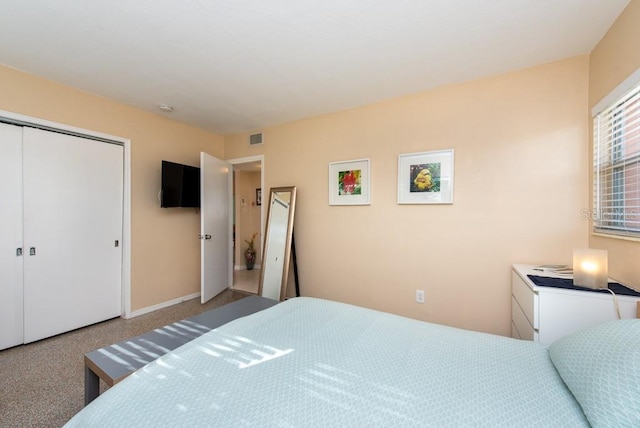 bedroom featuring a closet