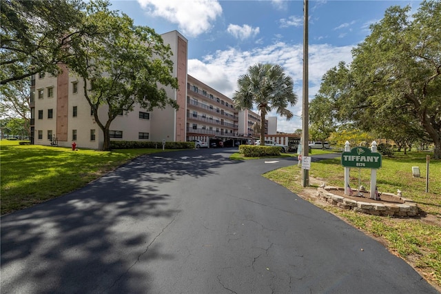 8174 Terrace Garden Dr N Unit 110, Saint Petersburg, FL 33709 - view of road