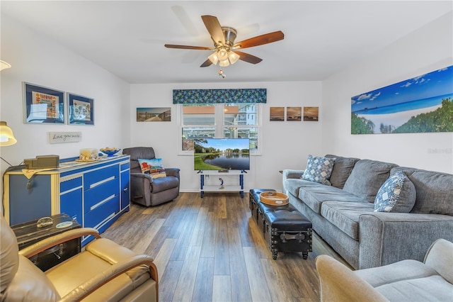 8174 Terrace Garden Dr N Unit 110, Saint Petersburg, FL 33709 - living room with wood finished floors and ceiling fan
