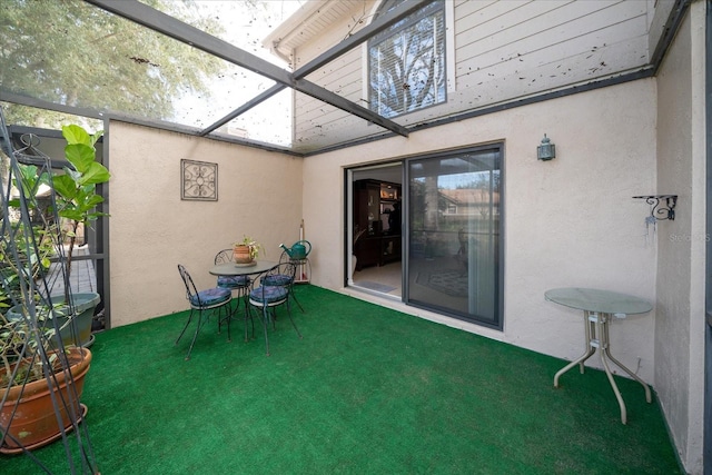 sunroom with a healthy amount of sunlight