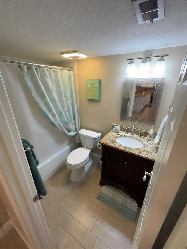 full bath with shower / bath combo, a textured ceiling, vanity, toilet, and visible vents