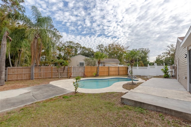 102 Shoreview Ln, Oldsmar, FL 34677 - view of swimming pool with a patio