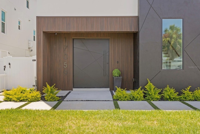 view of property entrance