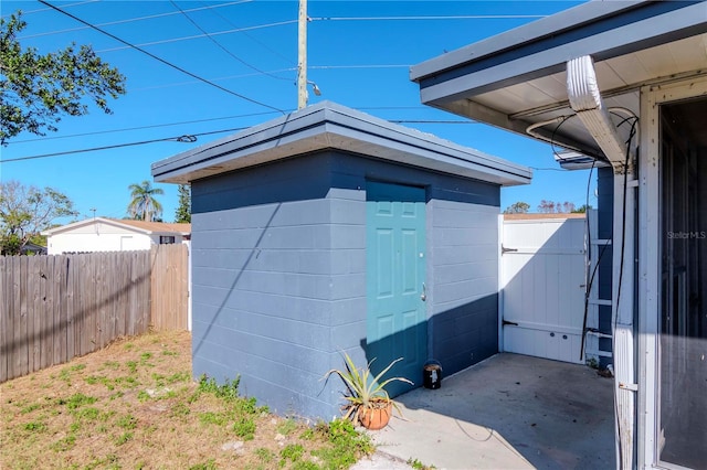 view of outbuilding