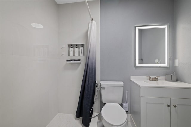 bathroom with a shower with curtain, vanity, and toilet