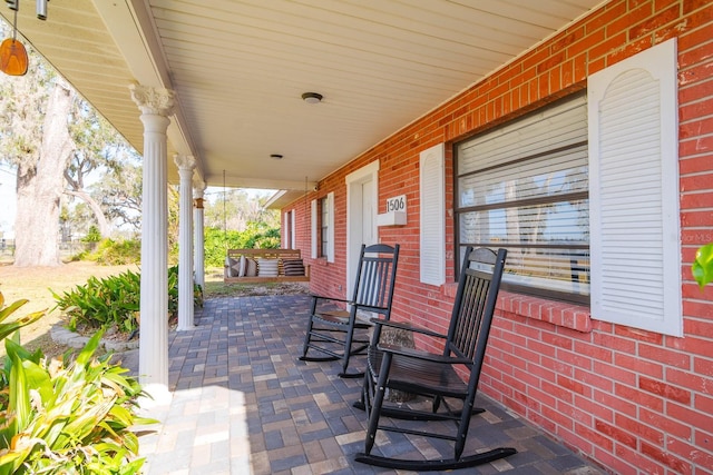 view of patio / terrace with covered porch