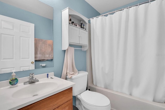 full bathroom featuring toilet, shower / bathtub combination with curtain, and vanity