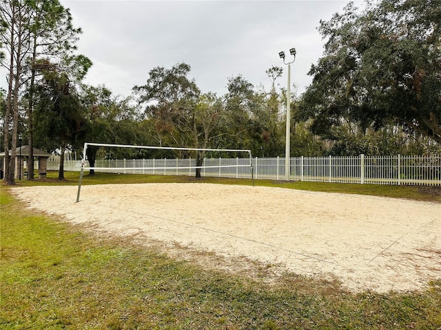 surrounding community with volleyball court